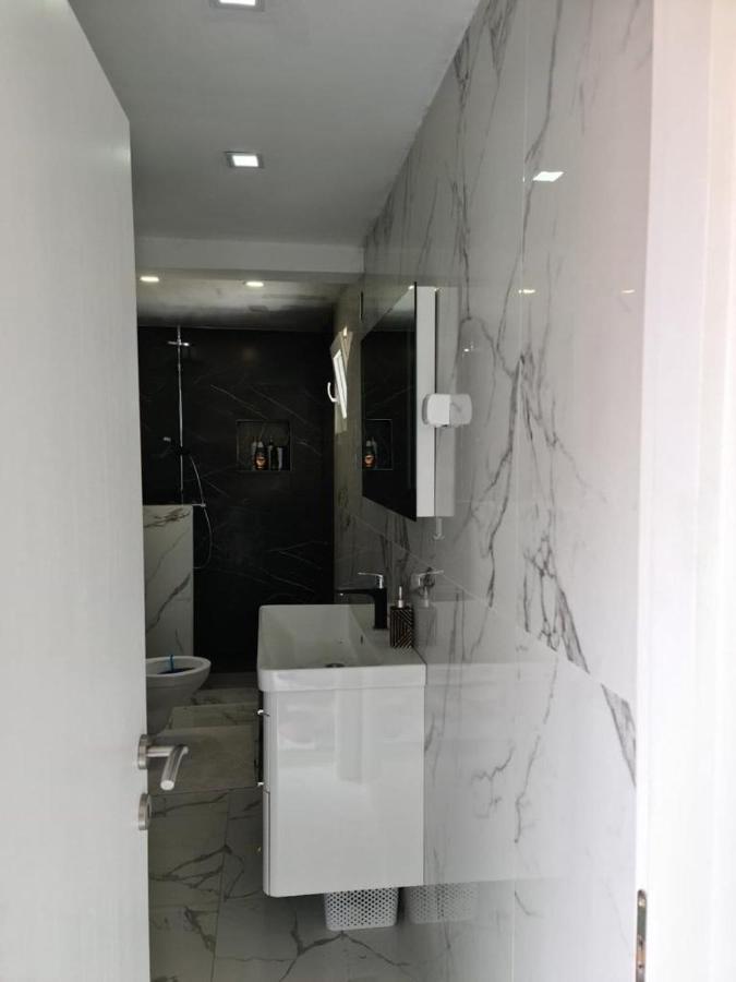 Sea Side Apartment Котор Экстерьер фото