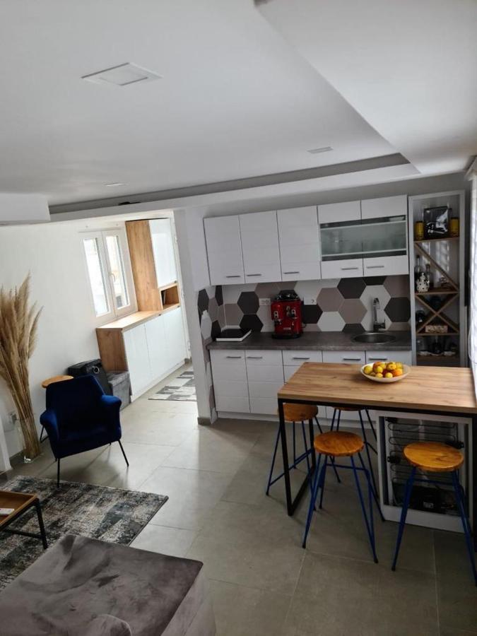 Sea Side Apartment Котор Экстерьер фото