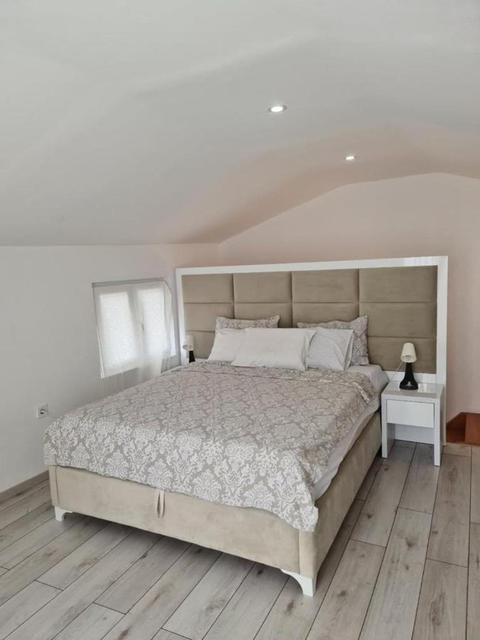 Sea Side Apartment Котор Экстерьер фото